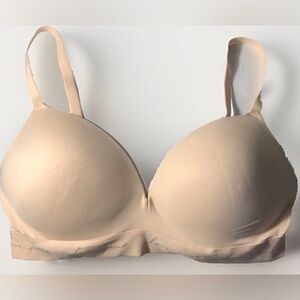 PINK Victoria's Secret Nude Light Wear Everywhere T-Shirt Wireless Bra